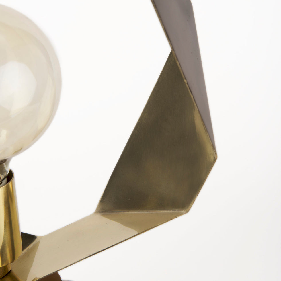 Mercana - Shamir Table Lamp in Gold, Metal
