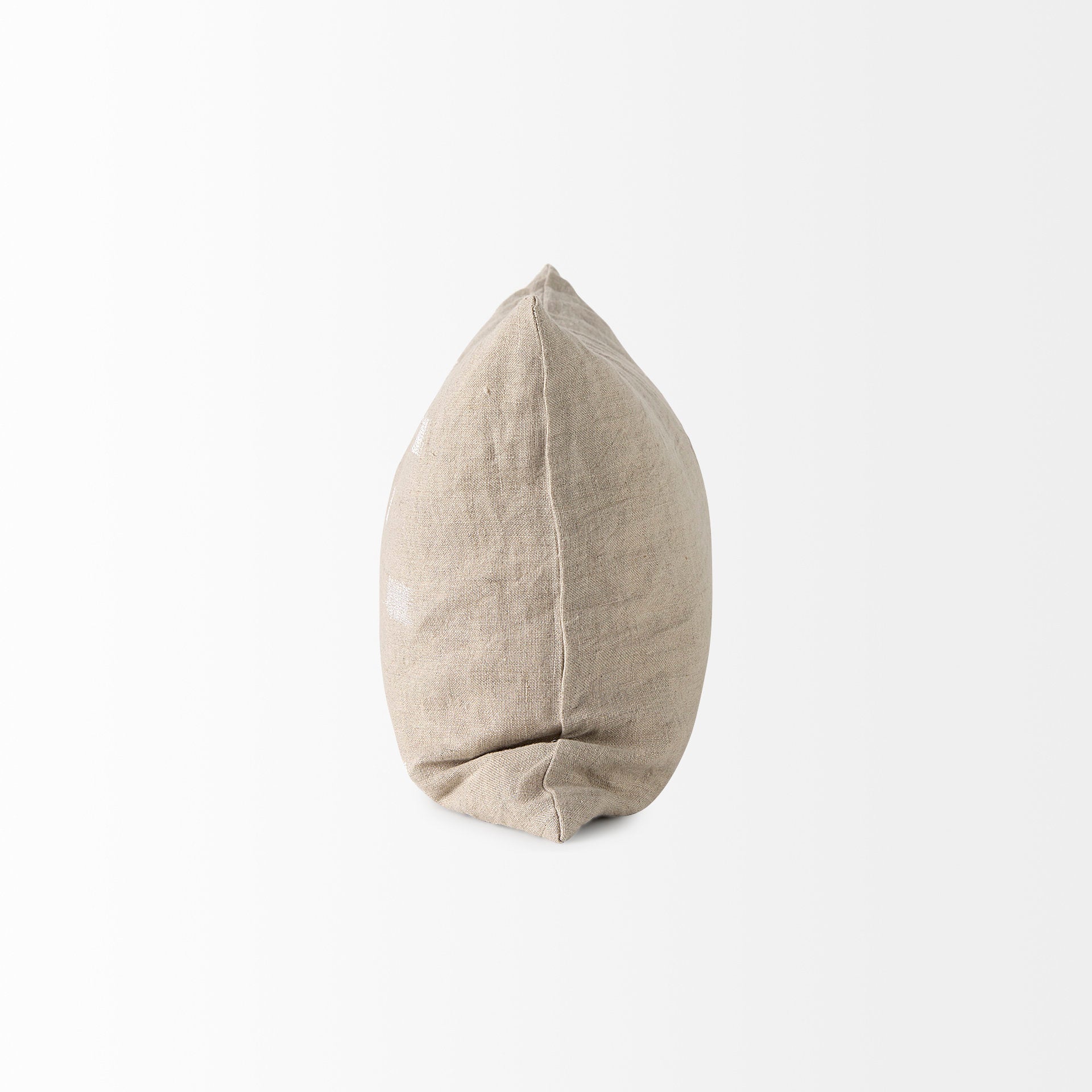 Mercana - Lacey Pillow in White, Fabric