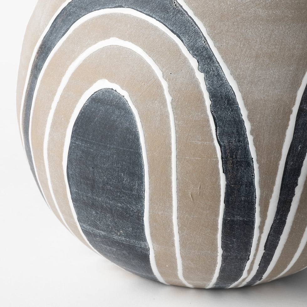 Mercana - Cove Vase in Gray, Ceramic