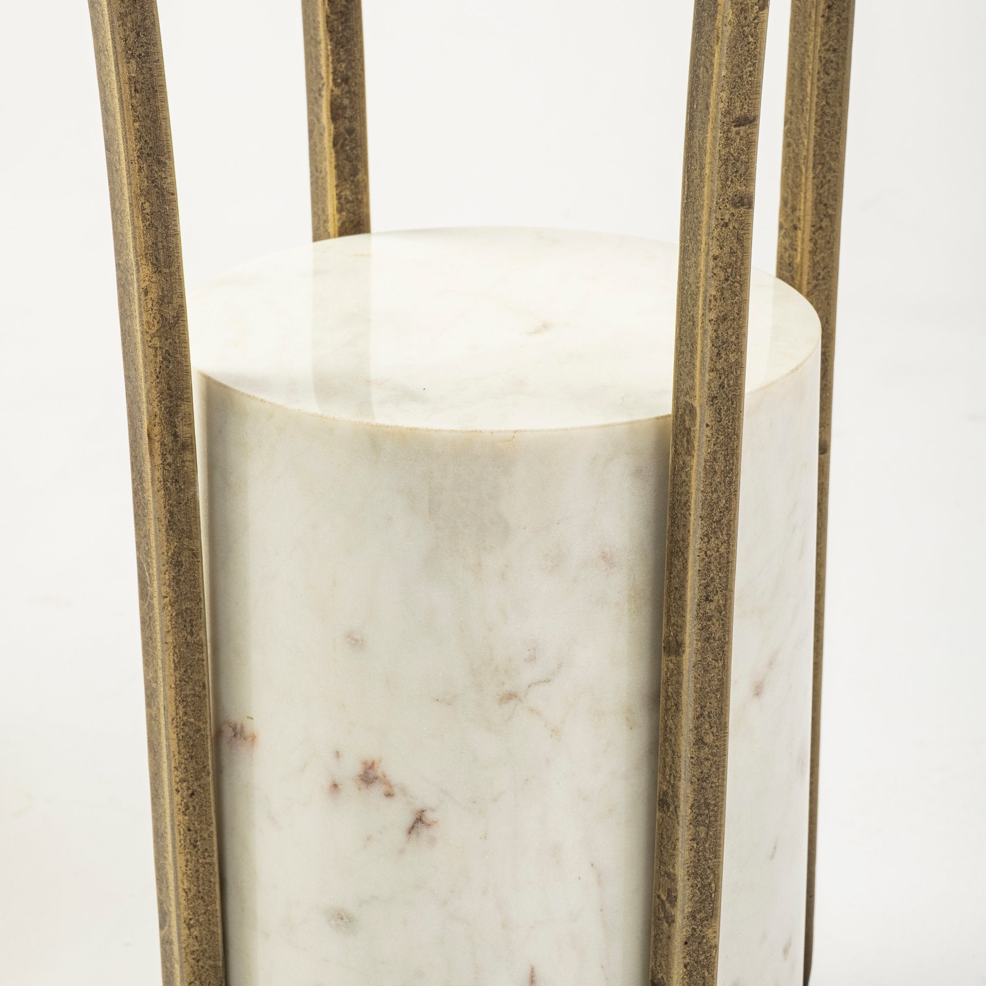 Mercana - Jacinta End Table in Clear, Metal