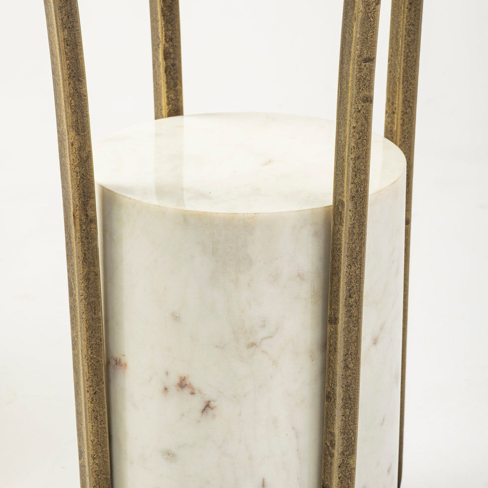 Mercana - Jacinta End Table in Clear, Metal