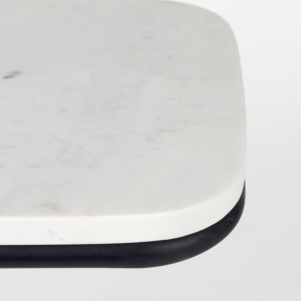 Mercana - Kyra End Table in Black, Metal