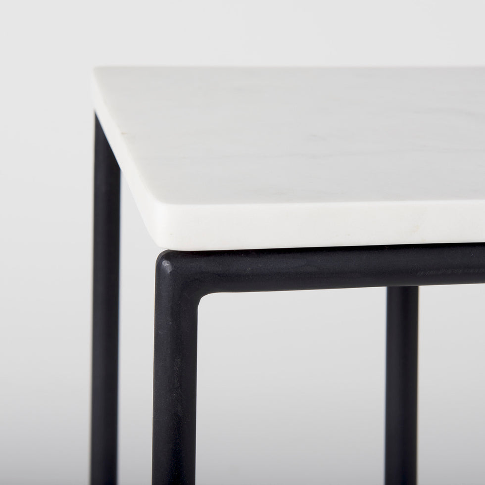 Mercana - Kyra End Table in Black, Metal