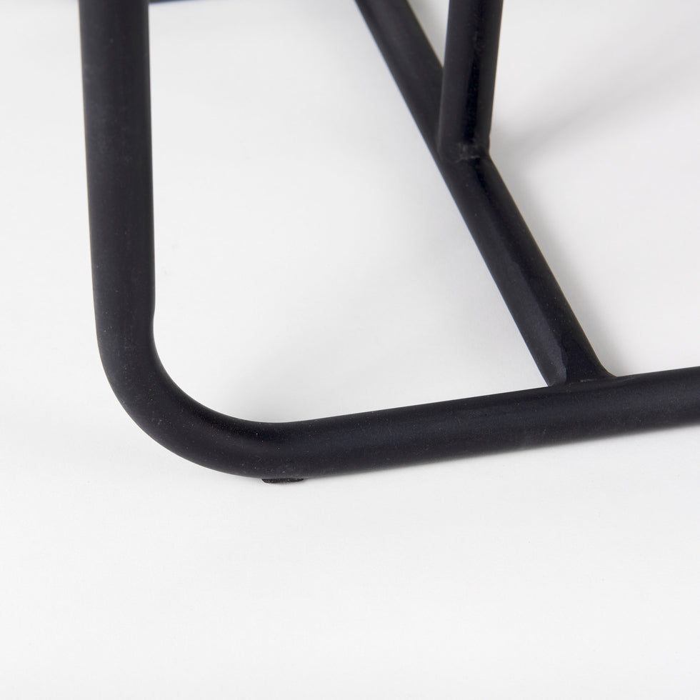 Mercana - Kyra End Table in Black, Metal