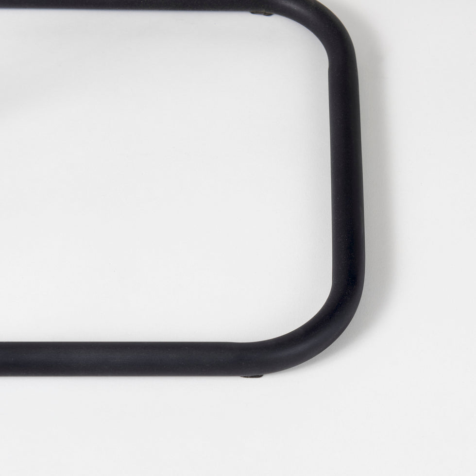 Mercana - Kyra End Table in Black, Metal