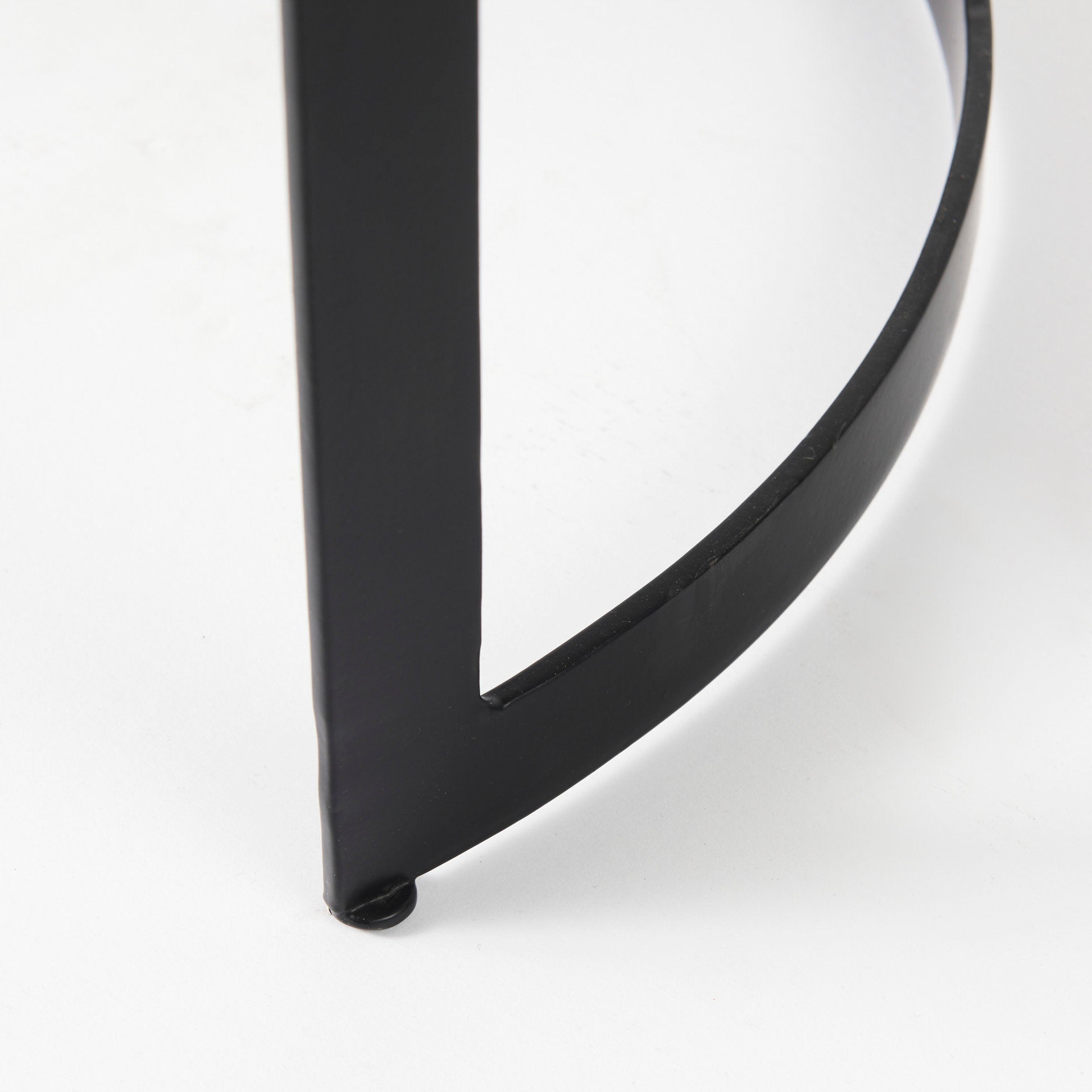 Mercana - Aisley Accent Table in Brown, Solid Wood