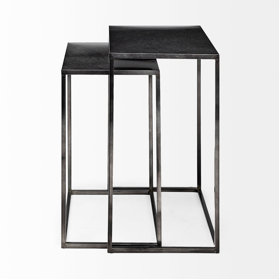 Mercana - Kasey Accent Table in Black, Metal