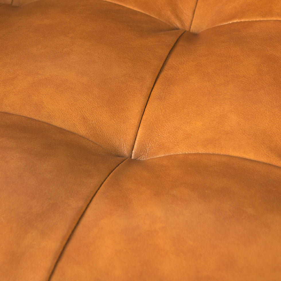 Mercana - Svend Loveseat in Tan, Leather