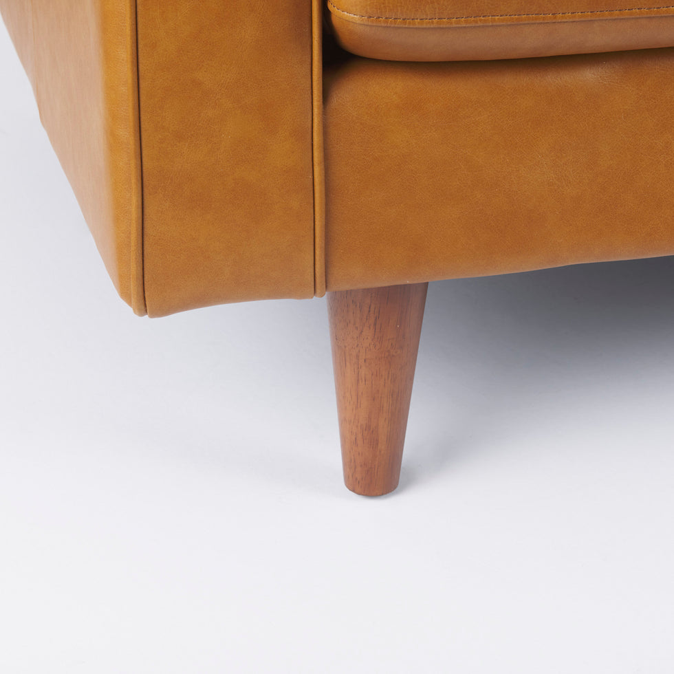 Mercana - Svend Loveseat in Tan, Leather