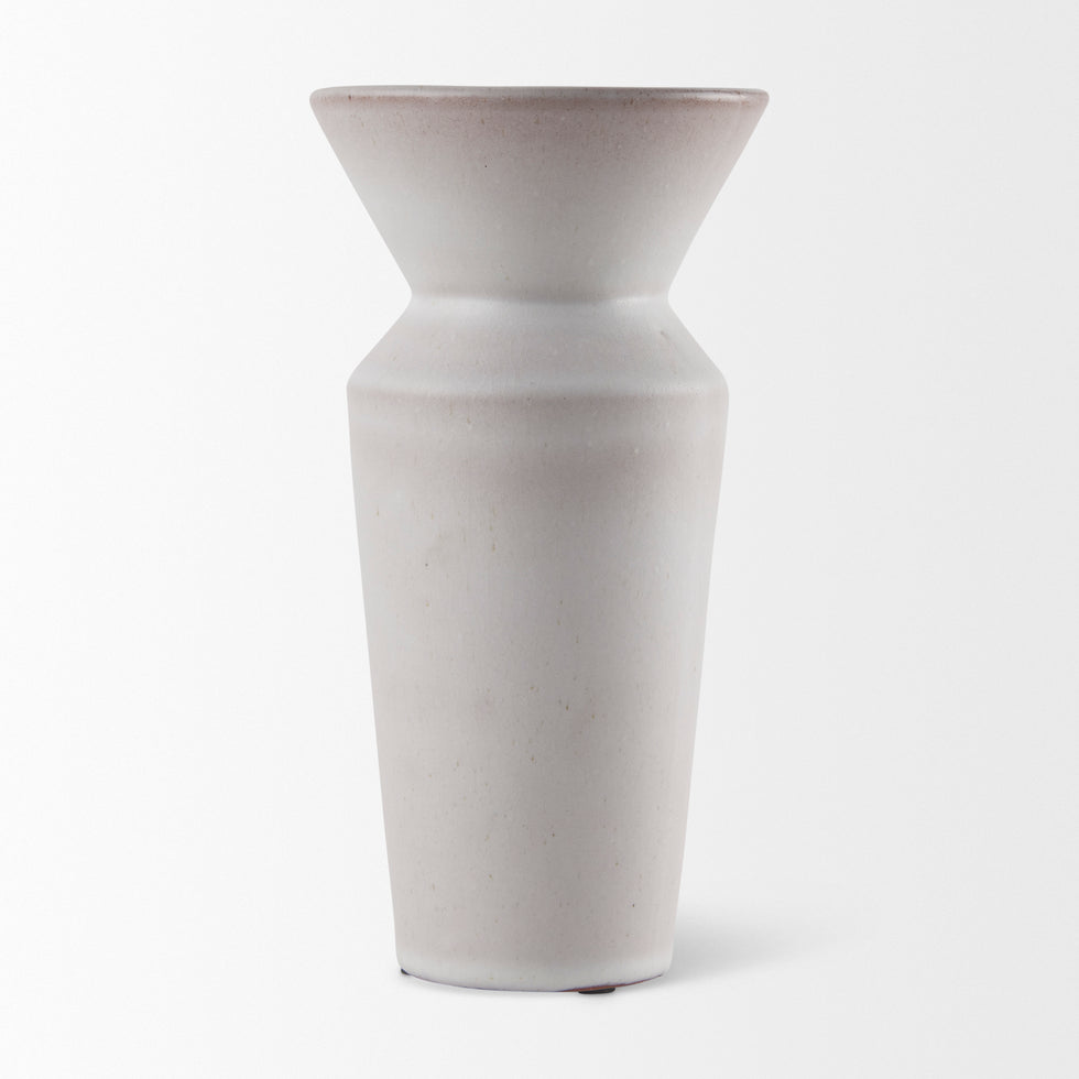 Mercana - Esme Vase in Cream, Ceramic