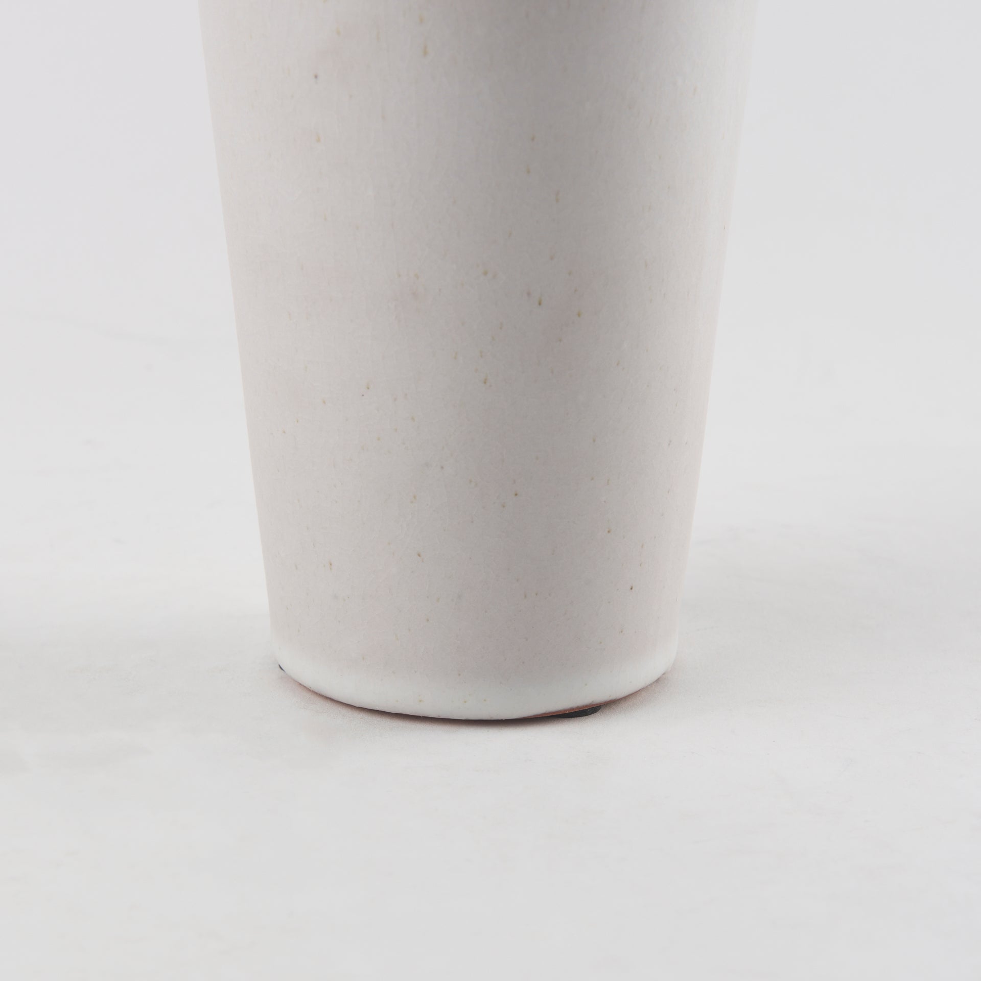 Mercana - Esme Vase in Cream, Ceramic
