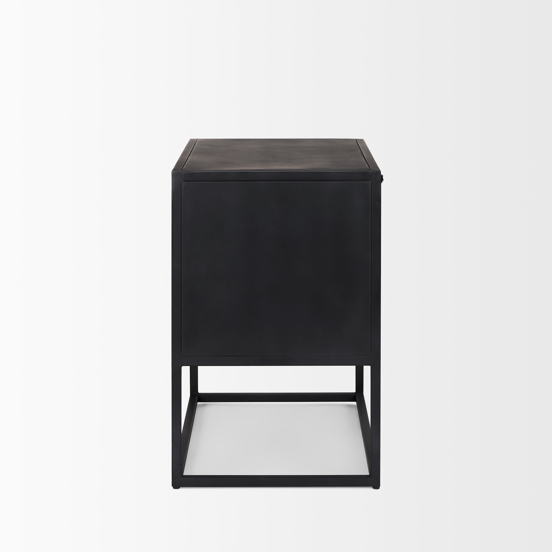 Mercana - Sloan End Table in Black, Metal
