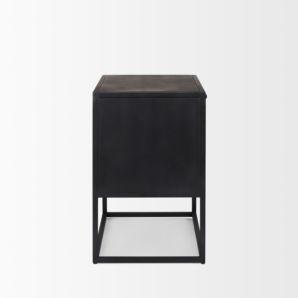 Mercana - Sloan End Table in Black, Metal