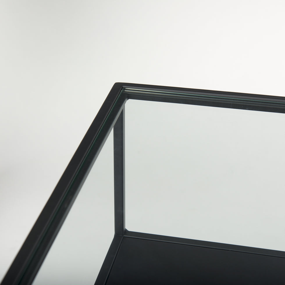 Mercana - Samson End Table in Black, Glass