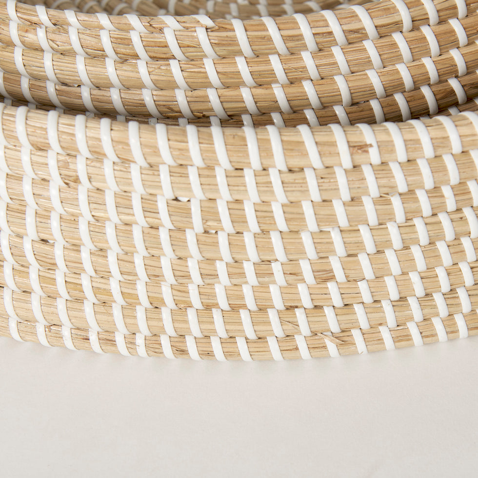 Mercana - Kalama Trays in Brown/White, Seagrass