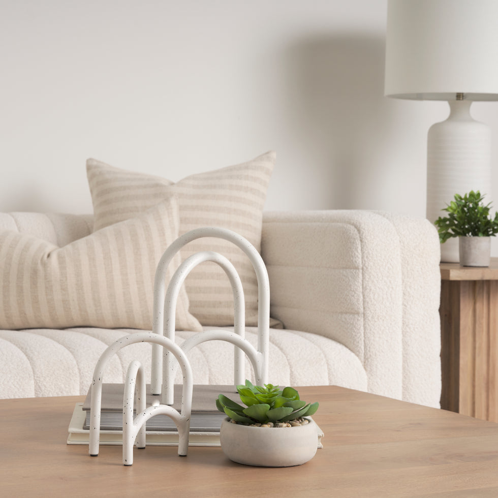 Mercana - Springe Object in White, Metal