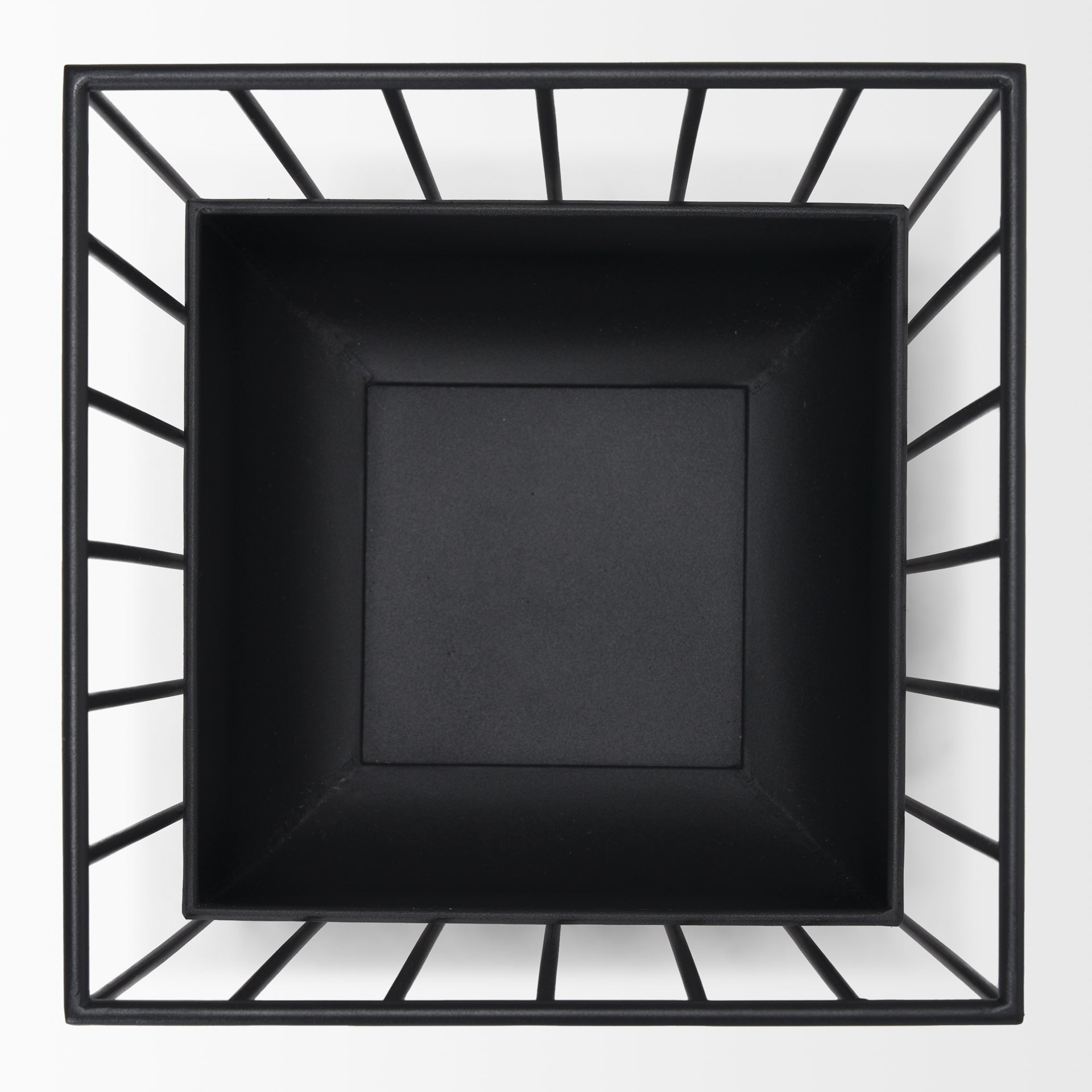 Mercana - Verna Planters in Black, Metal
