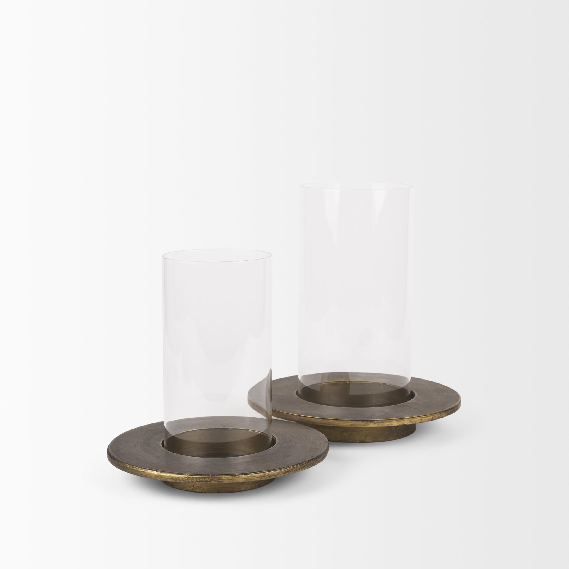 Mercana - Vivian Candle Holders in Gold, Metal