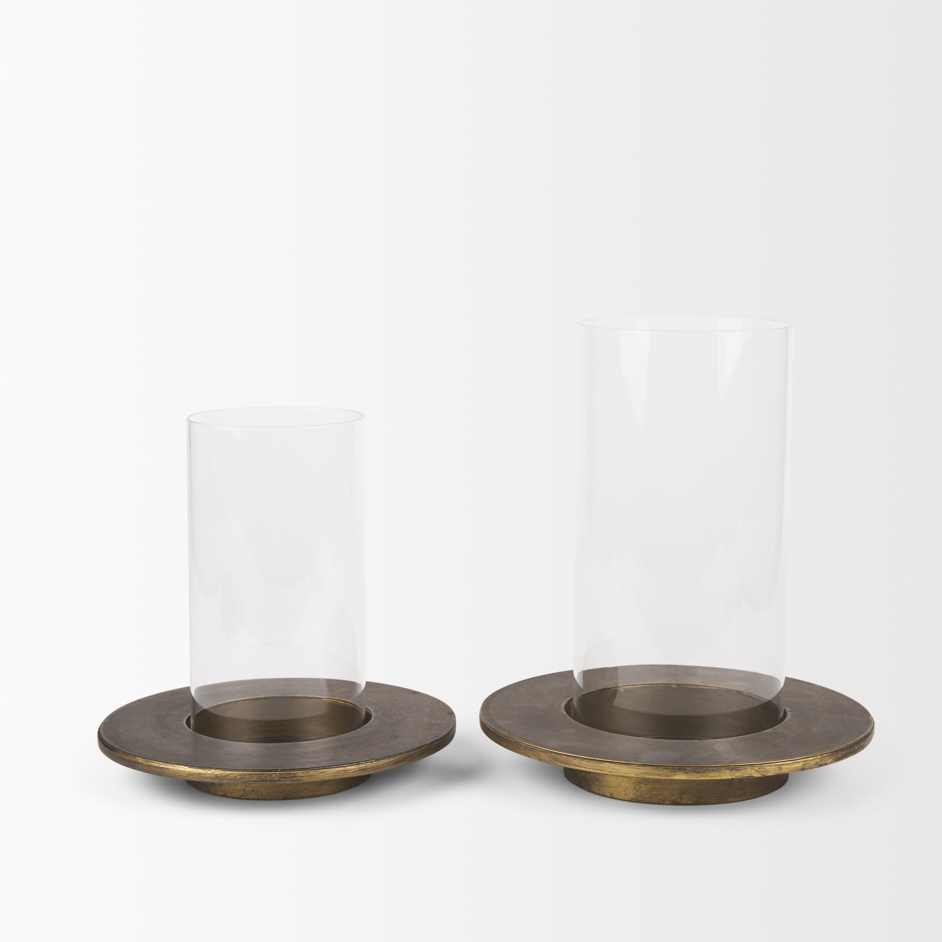 Mercana - Vivian Candle Holders in Gold, Metal