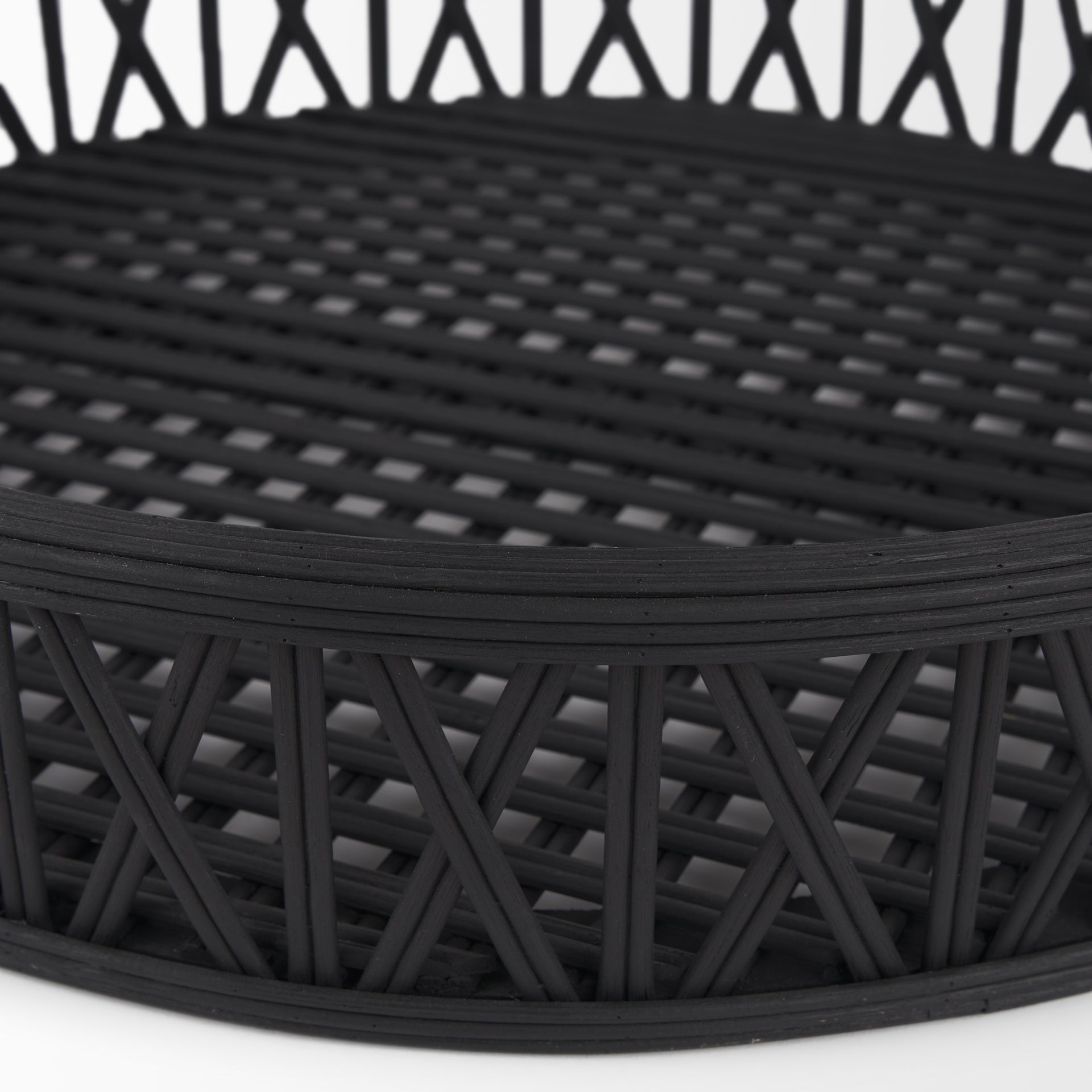 Mercana - Thea Trays in Black, Wicker