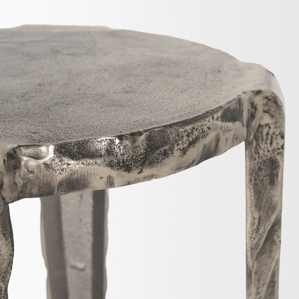Mercana - Randy Accent Table in Silver, Metal