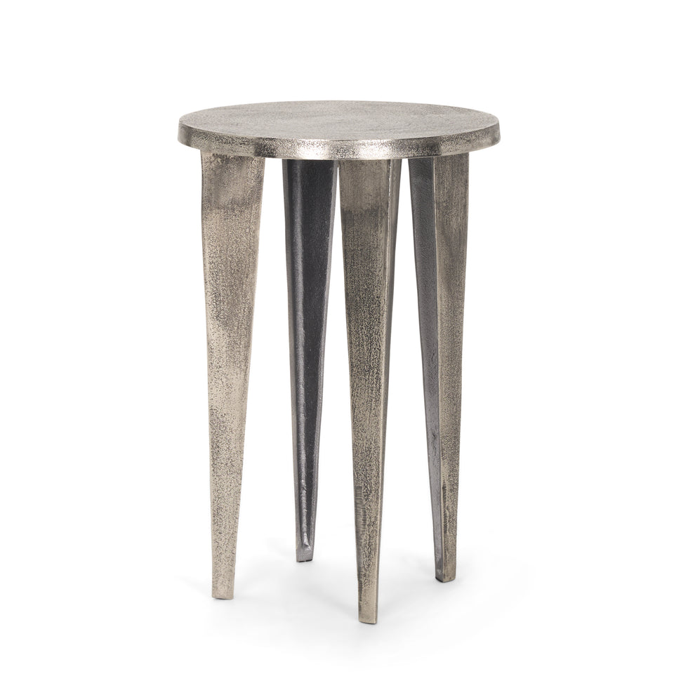 Mercana - Maggie Accent Table in Silver, Metal