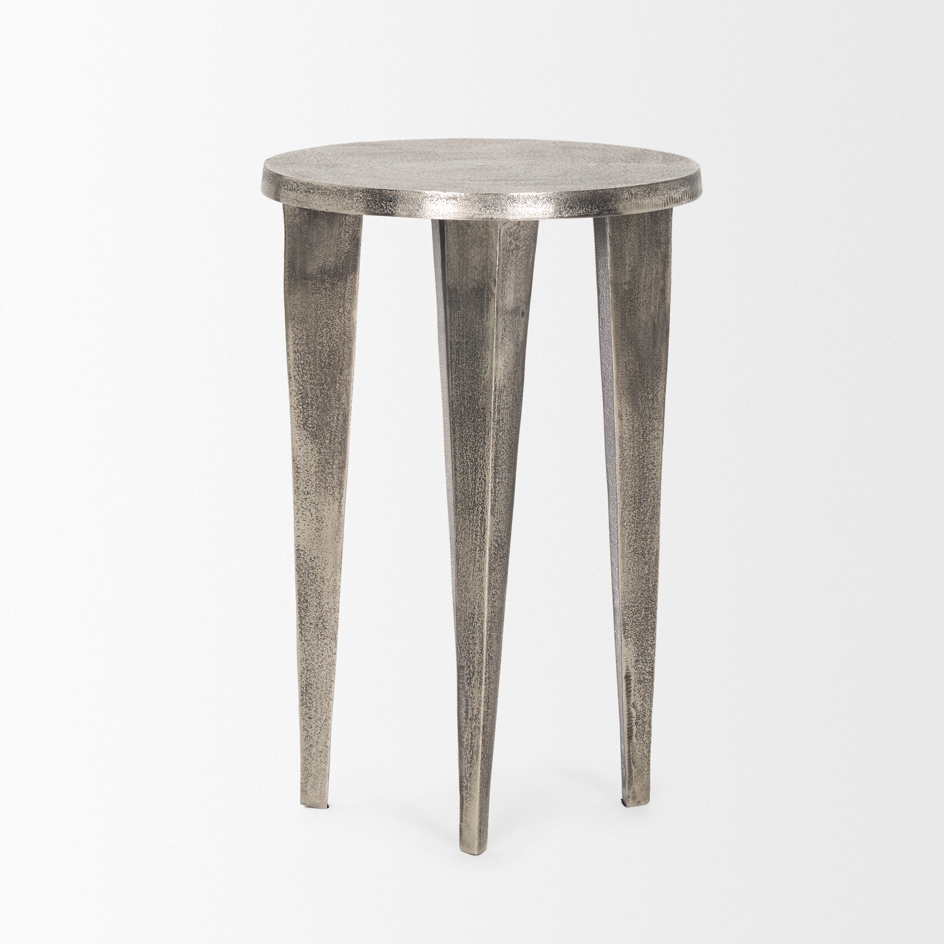 Mercana - Maggie Accent Table in Silver, Metal