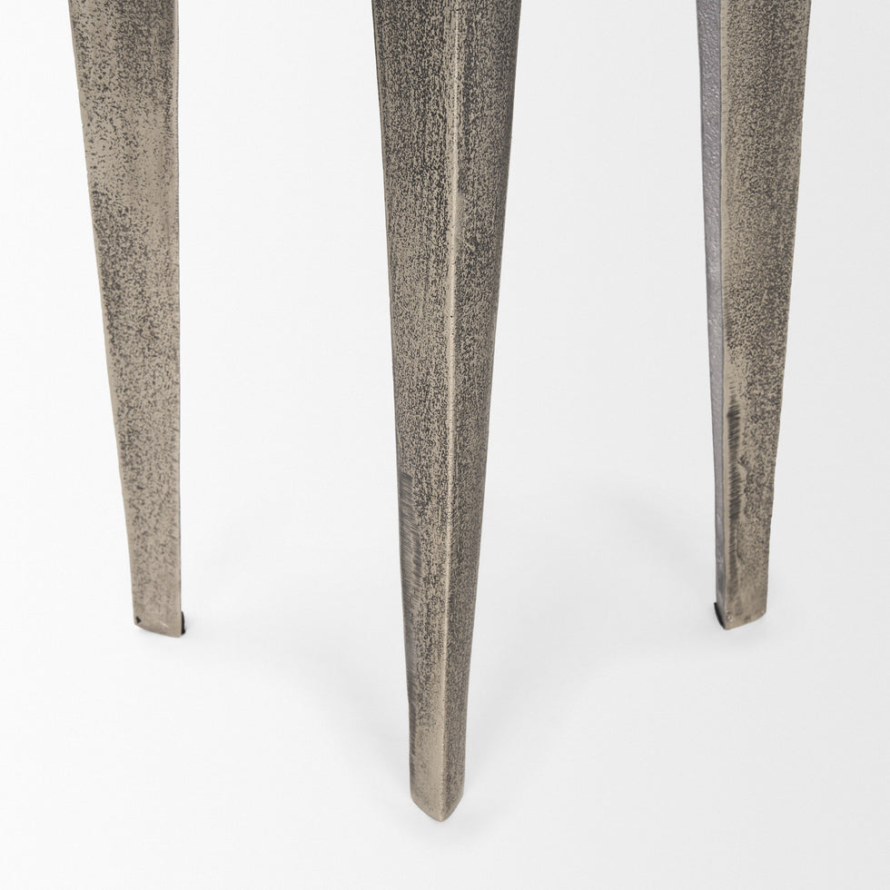 Mercana - Maggie Accent Table in Silver, Metal