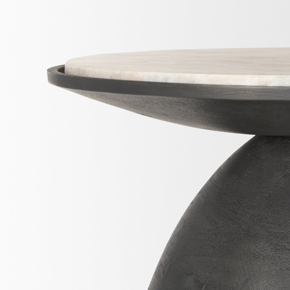 Mercana - Russo Accent Table in Gray, Metal