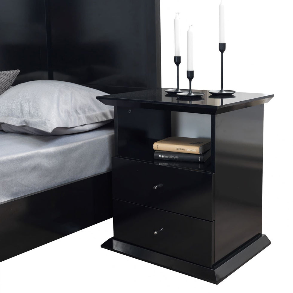 Nova - Erika Black 4 pc Queen Bedroom Set