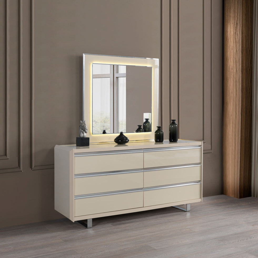 Nova - Viola Cream High Gloss Lacquer 4-Piece Queen Bedroom Set