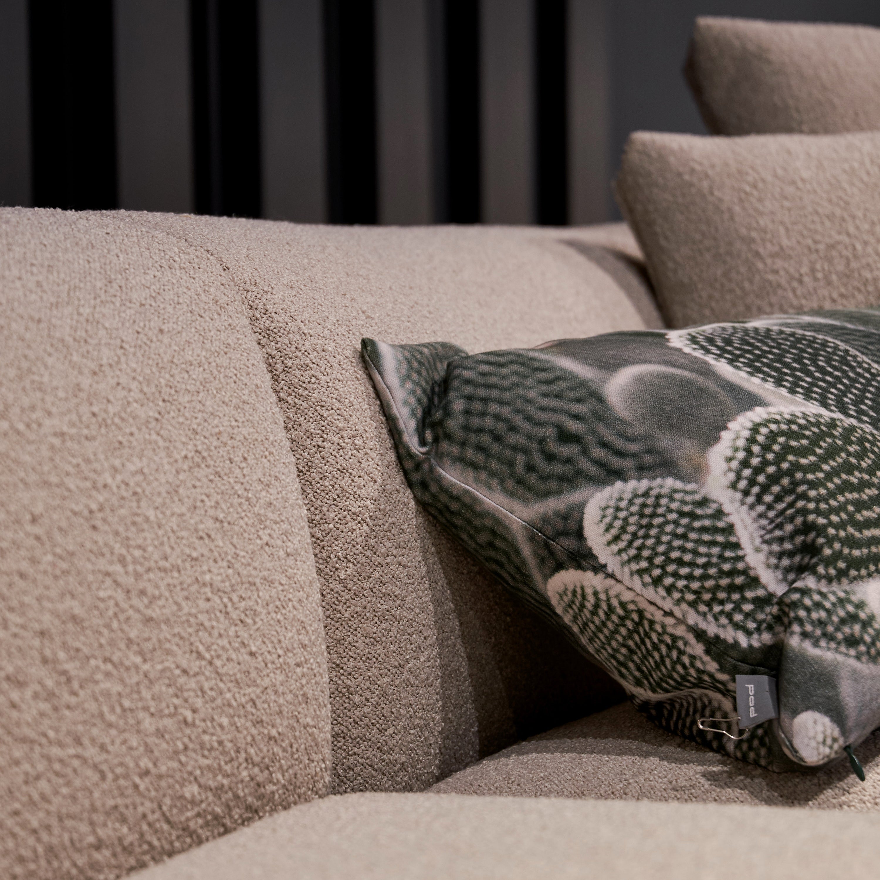 ROSHE - Ezari Corner Sofa