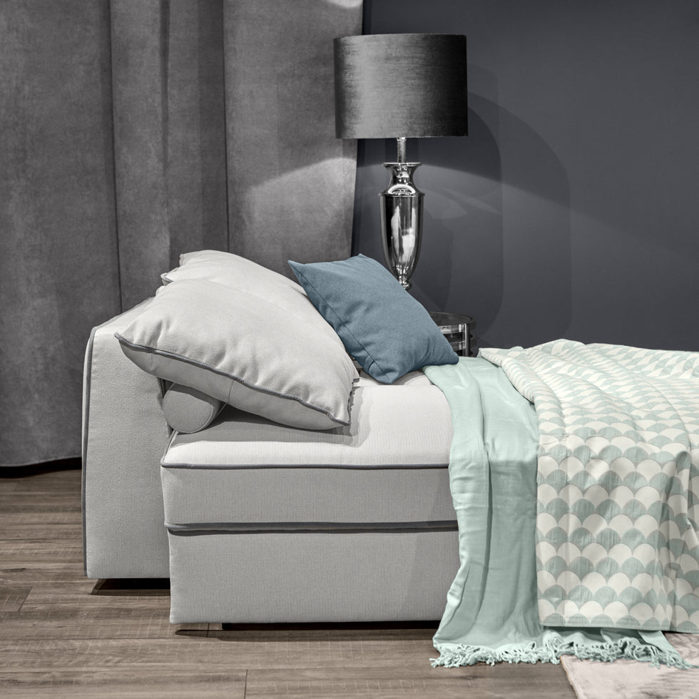 ROSHE - Cartier Straight 3-Seater Sofa