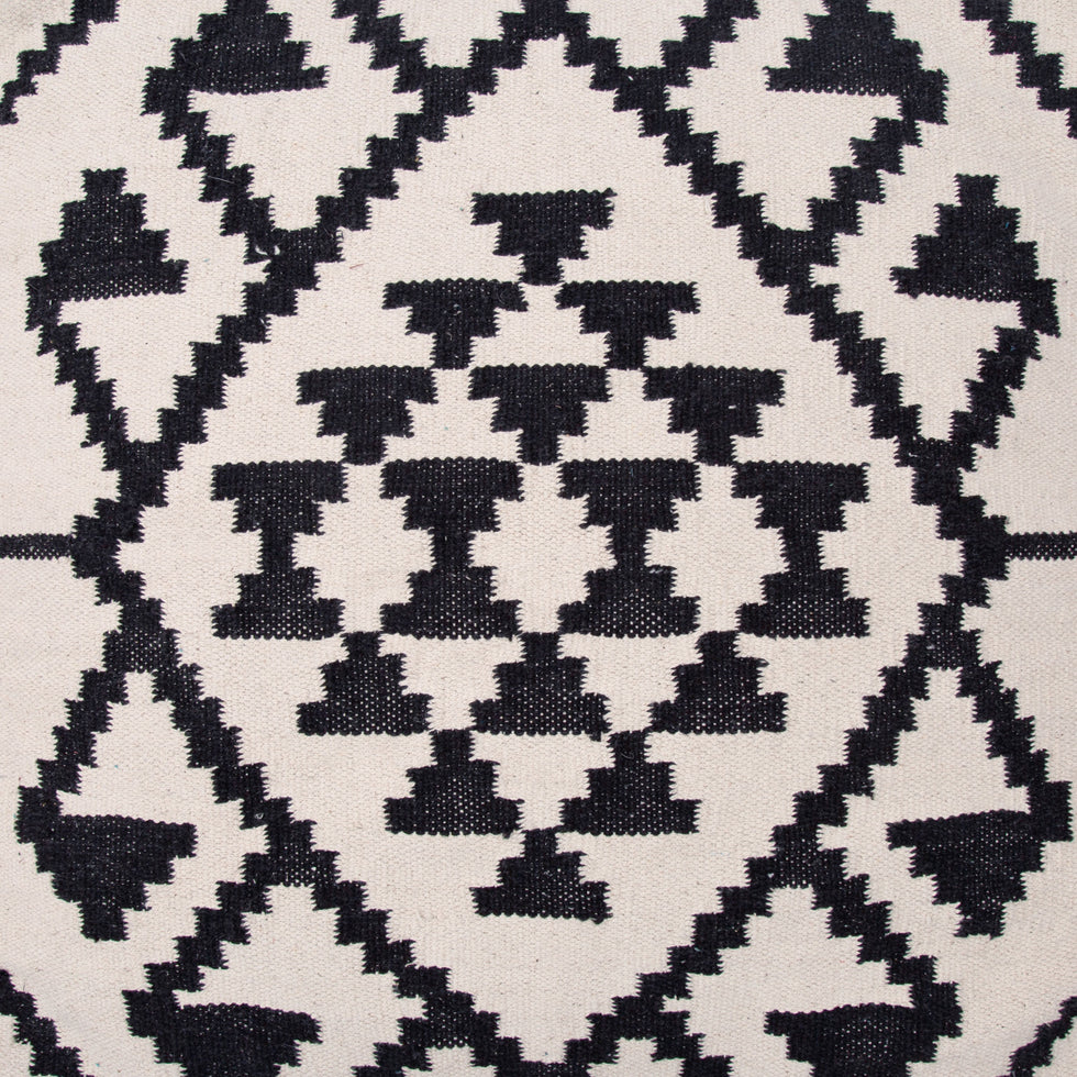 ZUO - Lizardo Ottoman in Beige/Black