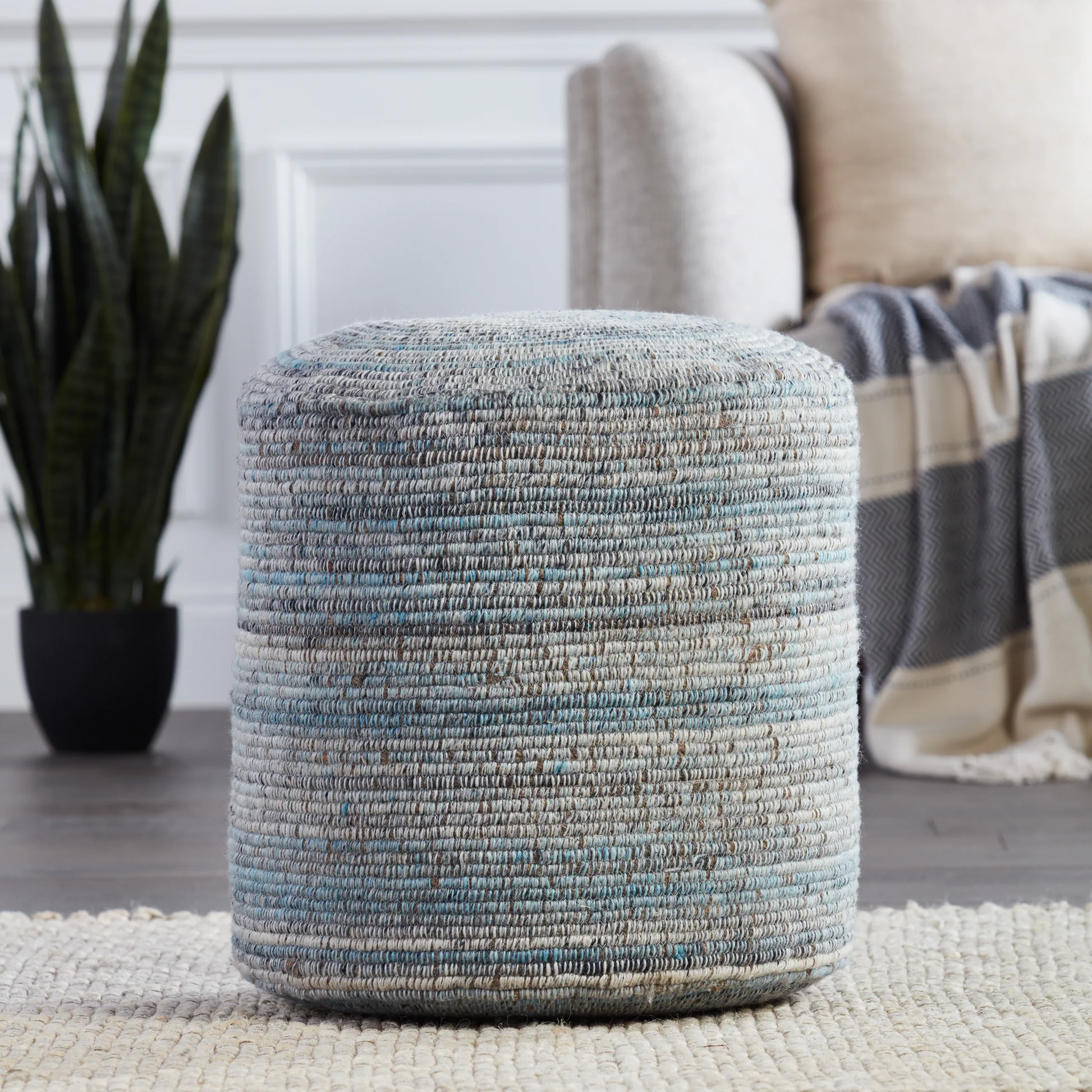 Pouf in the house is always comfortable for both guests and family