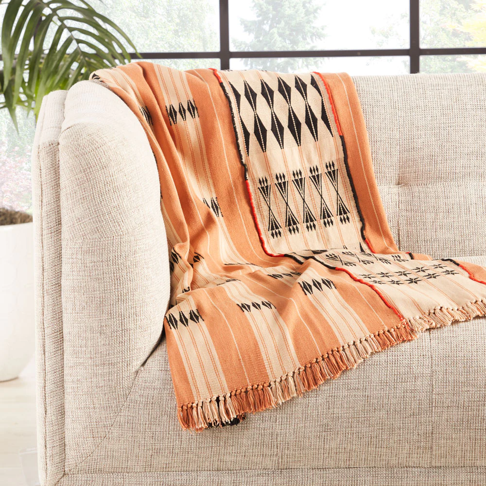 Your home will always be cozy for any weather or new guests if you have a pleasant to the touch and beautiful bedspread from the brand Jaipur Living
