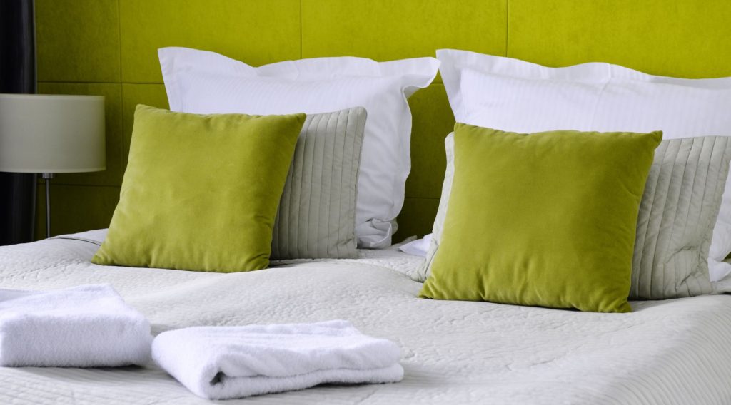 Best Color Combinations For A Bedroom Green Pillows
