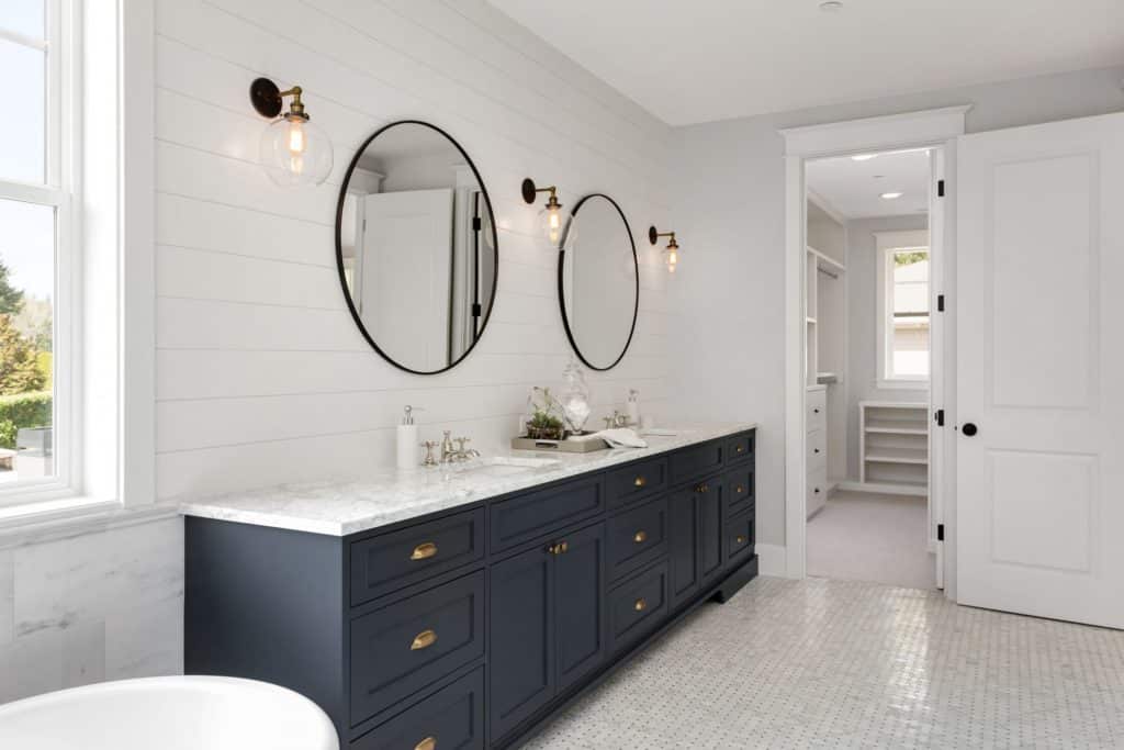 Buying Bathroom Furniture White Mirrors