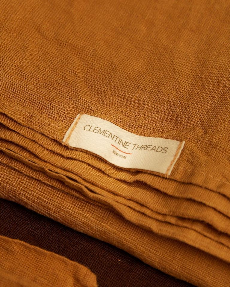 Clementine Threads Linen Brown Logo