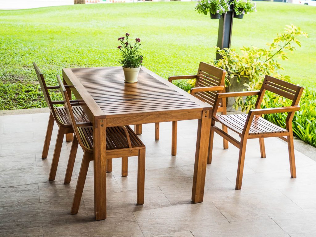 Dining Table A Guide To Tabletops Natural Wood Chairs