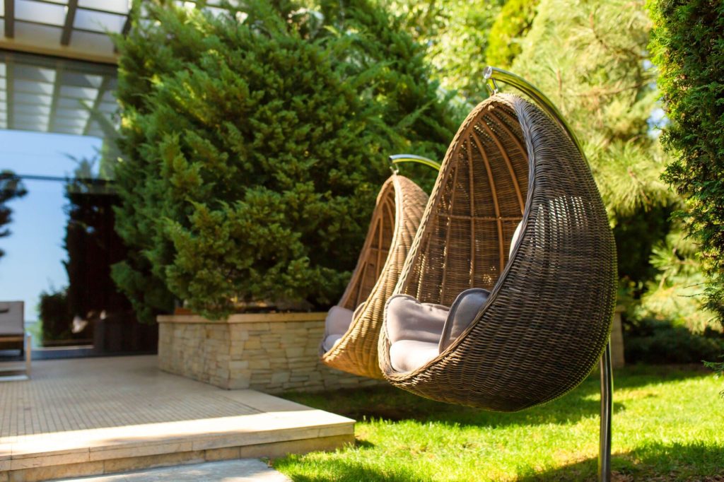 Hanging Chairs Patio Wood