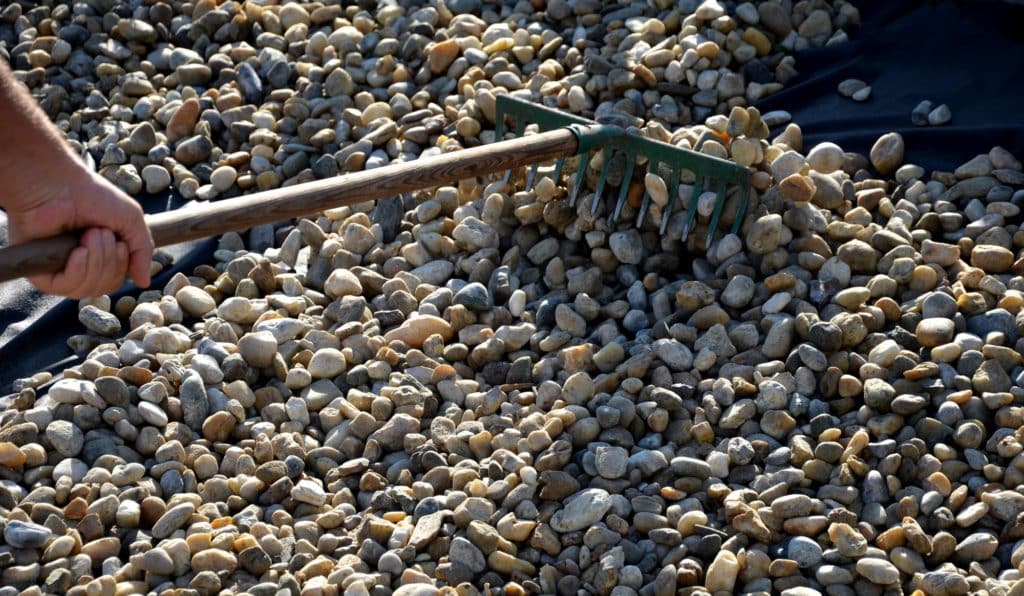 Inorganic Mulch Stones Rake