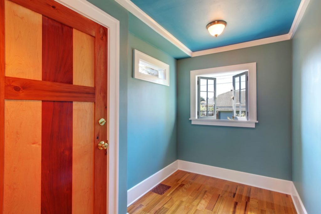 Optimal Ceiling Height Hallway Room