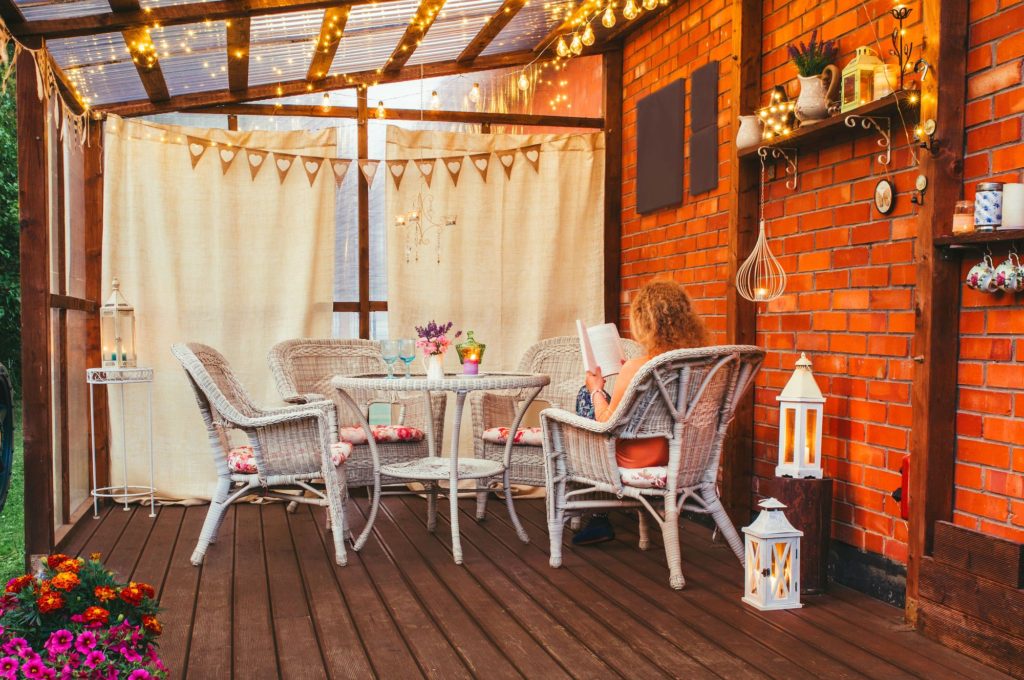 Paper Decoration Of Backyard Table