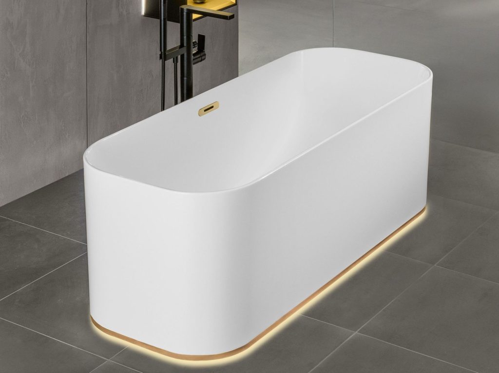 Quaril White Bathtube With Light Modern