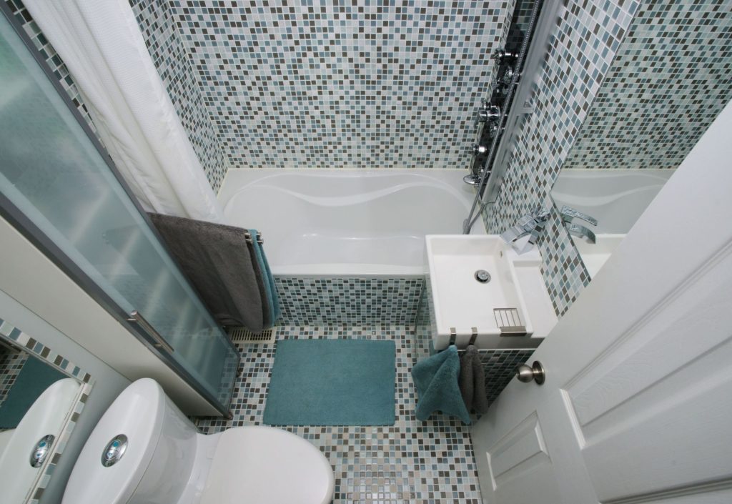 Small Ceramic Tiles In Bathroom Toilet Sink