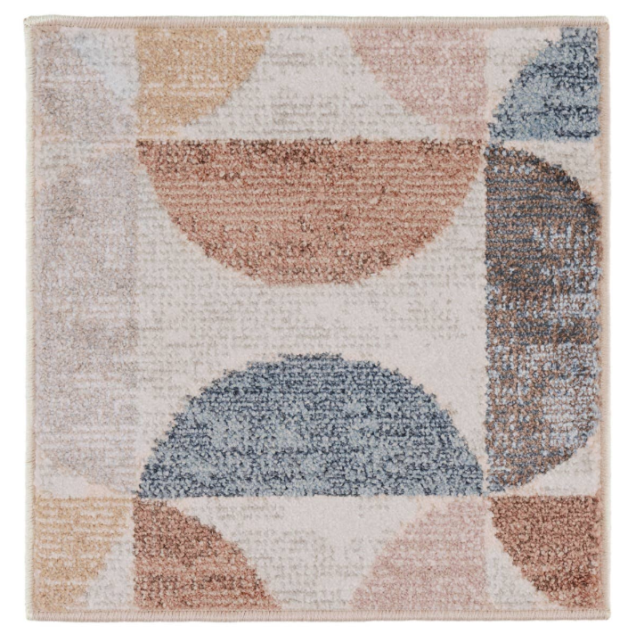 The Rug from the Jaipur Living brand has a pleasant texture and different sizes