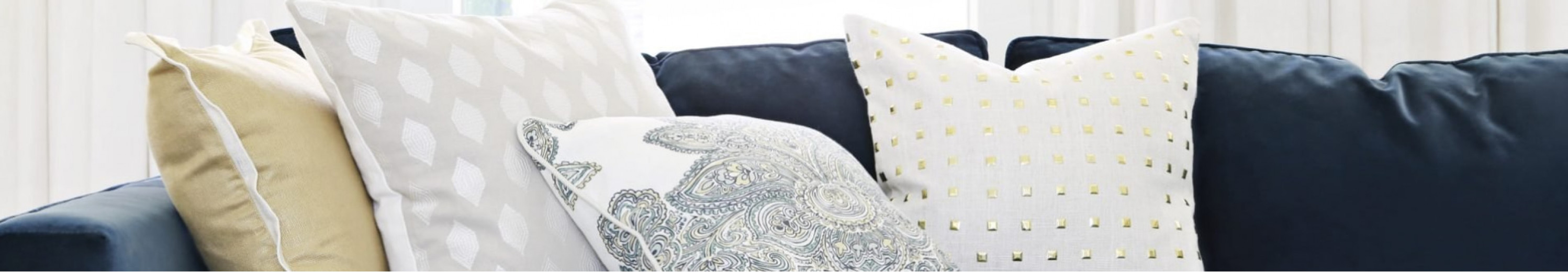 Decorative Pillows & Throw Blankets