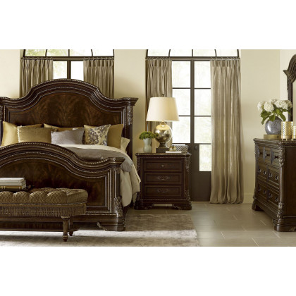 A.R.T. - Gables Bed Bench
