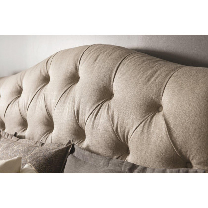 A.R.T. Furniture Summer Creek Shoals Upholstered Tufted Sleigh Bed - King Size